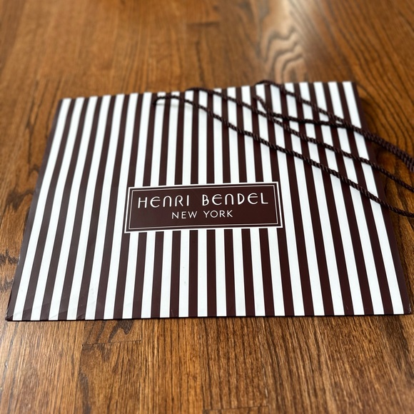 Henri Bendel Large Shopping Bag. Mailed with Purchase from HB- Mint Condition - Picture 3 of 6